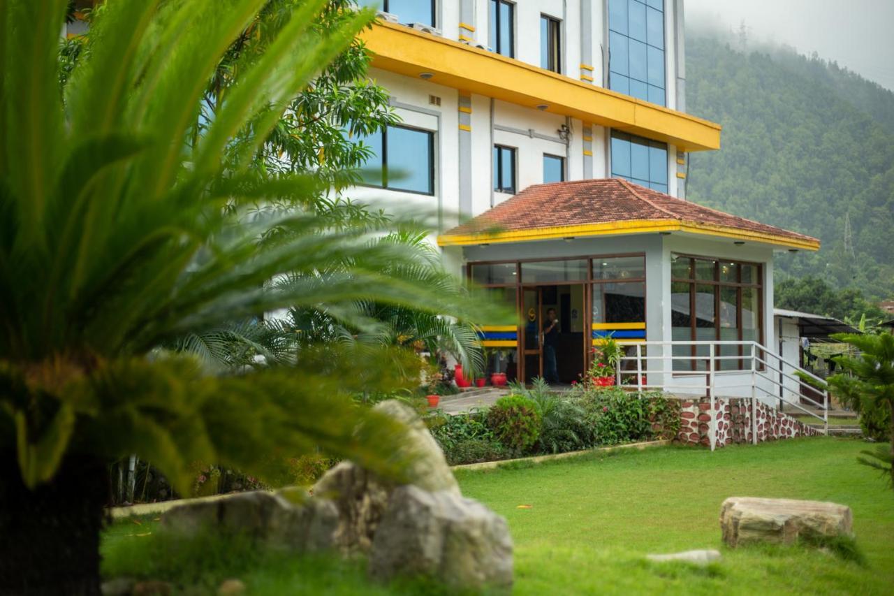 Siddhartha Riverside Resort, Chumlingtar Makaising المظهر الخارجي الصورة